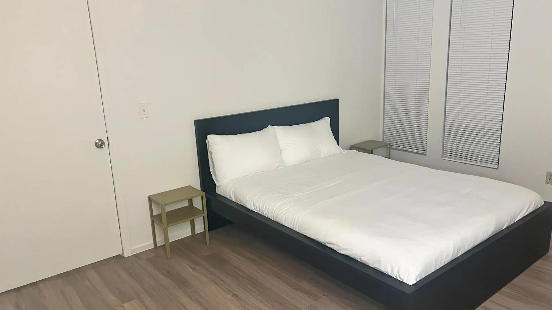 2 To 6 Bedroom Walk To Strip Mgm Casino Shop Club Las Vegas 0*,  USA